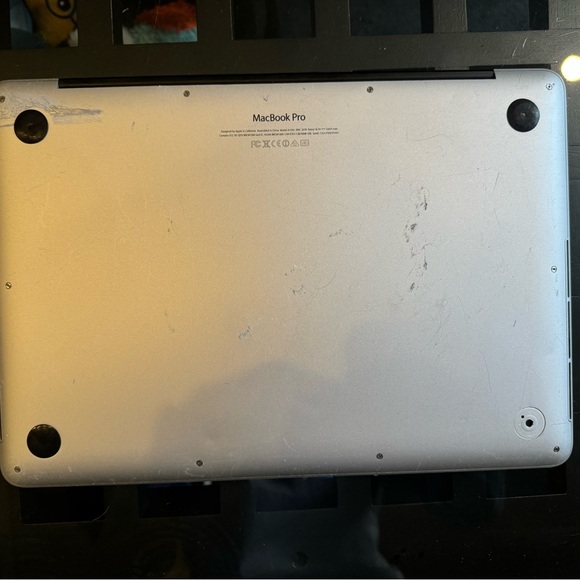MacBook Pro 13 Inch (Late 2013) - Picture 3 of 5
